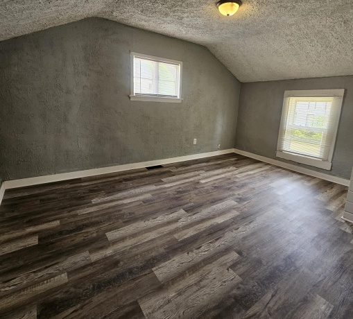 218 OAKWOOD, ROCKFORD, Illinois 61101, 5 Bedrooms Bedrooms, ,1 BathroomBathrooms,House,For Sale,OAKWOOD,202603290
