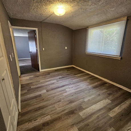 218 OAKWOOD, ROCKFORD, Illinois 61101, 5 Bedrooms Bedrooms, ,1 BathroomBathrooms,House,For Sale,OAKWOOD,202603290