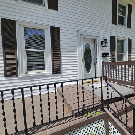 218 OAKWOOD, ROCKFORD, Illinois 61101, 5 Bedrooms Bedrooms, ,1 BathroomBathrooms,House,For Sale,OAKWOOD,202603290