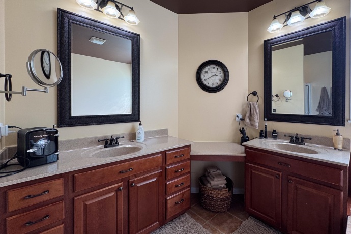 702 Hampton, LOVES PARK, Illinois 61111, 5 Bedrooms Bedrooms, ,3 BathroomsBathrooms,House,For Sale,Hampton,202603291