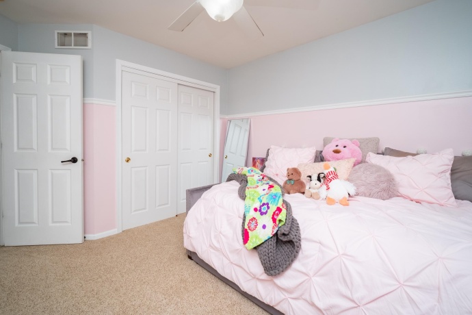 702 Hampton, LOVES PARK, Illinois 61111, 5 Bedrooms Bedrooms, ,3 BathroomsBathrooms,House,For Sale,Hampton,202603291