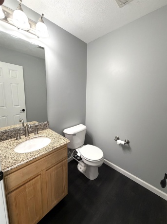 2433 RIVER OAKS #4, ROCKFORD, Illinois 61102, 3 Bedrooms Bedrooms, ,2 BathroomsBathrooms,Condominium,For Sale,RIVER OAKS #4,202603300