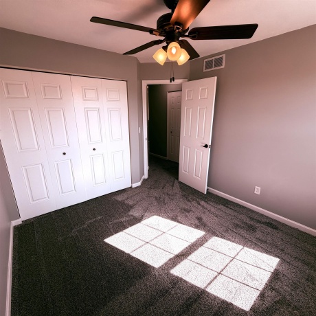 2433 RIVER OAKS #4, ROCKFORD, Illinois 61102, 3 Bedrooms Bedrooms, ,2 BathroomsBathrooms,Condominium,For Sale,RIVER OAKS #4,202603300