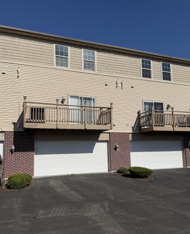 2433 RIVER OAKS #4, ROCKFORD, Illinois 61102, 3 Bedrooms Bedrooms, ,2 BathroomsBathrooms,Condominium,For Sale,RIVER OAKS #4,202603300