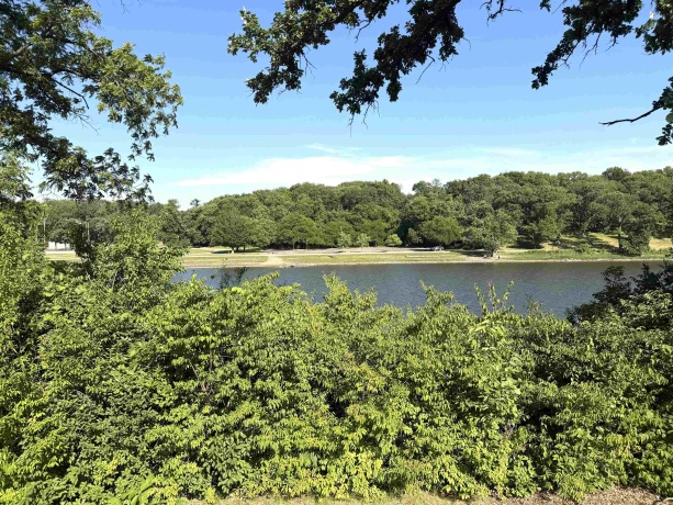 2433 RIVER OAKS #4, ROCKFORD, Illinois 61102, 3 Bedrooms Bedrooms, ,2 BathroomsBathrooms,Condominium,For Sale,RIVER OAKS #4,202603300
