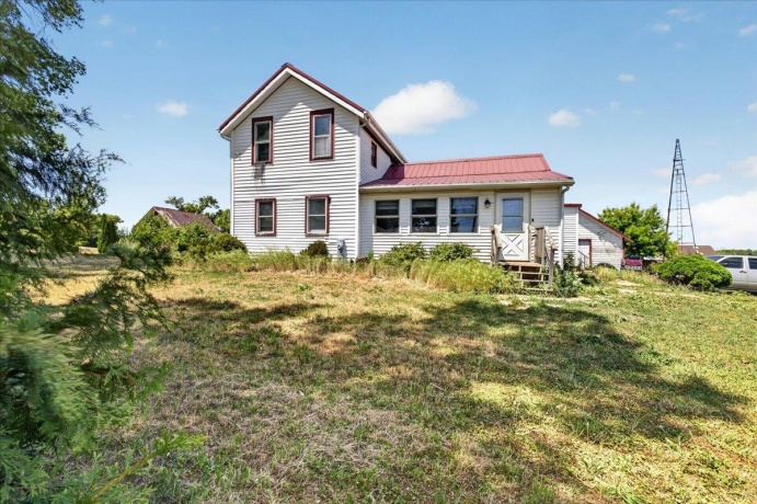 10112 High, STILLMAN VALLEY, Illinois 61084, 3 Bedrooms Bedrooms, ,1 BathroomBathrooms,House,For Sale,High,202603303