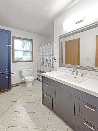 750 Brookview, BYRON, Illinois 61010, 3 Bedrooms Bedrooms, ,2 BathroomsBathrooms,House,For Sale,Brookview,202603304