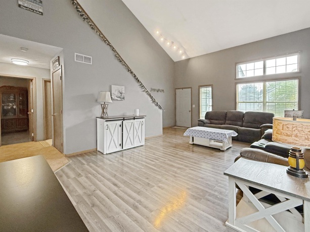 750 Brookview, BYRON, Illinois 61010, 3 Bedrooms Bedrooms, ,2 BathroomsBathrooms,House,For Sale,Brookview,202603304