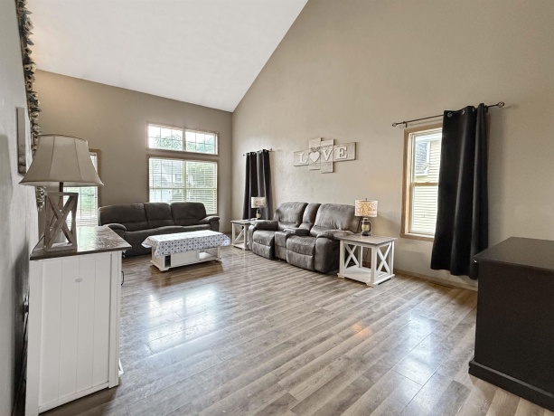 750 Brookview, BYRON, Illinois 61010, 3 Bedrooms Bedrooms, ,2 BathroomsBathrooms,House,For Sale,Brookview,202603304