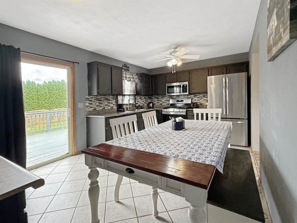 750 Brookview, BYRON, Illinois 61010, 3 Bedrooms Bedrooms, ,2 BathroomsBathrooms,House,For Sale,Brookview,202603304