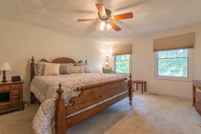 1021 Bertram, FREEPORT, Illinois 61032, 3 Bedrooms Bedrooms, ,3 BathroomsBathrooms,Condominium,For Sale,Bertram,202603307