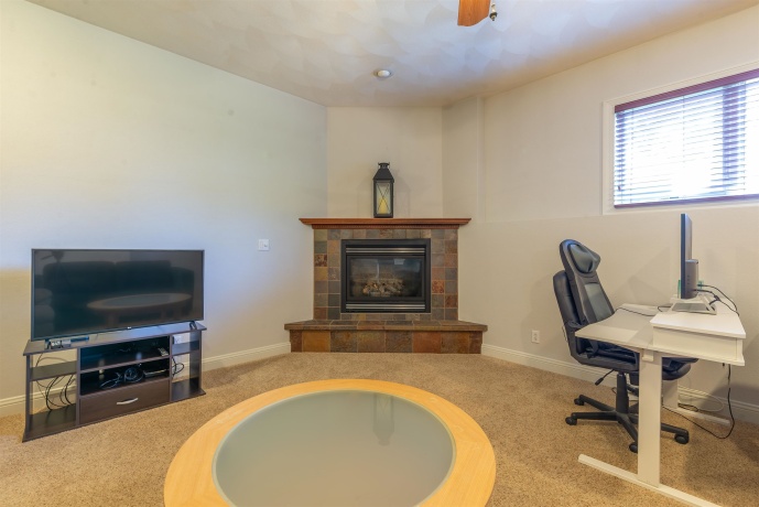 1021 Bertram, FREEPORT, Illinois 61032, 3 Bedrooms Bedrooms, ,3 BathroomsBathrooms,Condominium,For Sale,Bertram,202603307