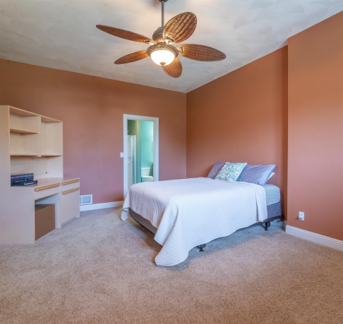 1021 Bertram, FREEPORT, Illinois 61032, 3 Bedrooms Bedrooms, ,3 BathroomsBathrooms,Condominium,For Sale,Bertram,202603307
