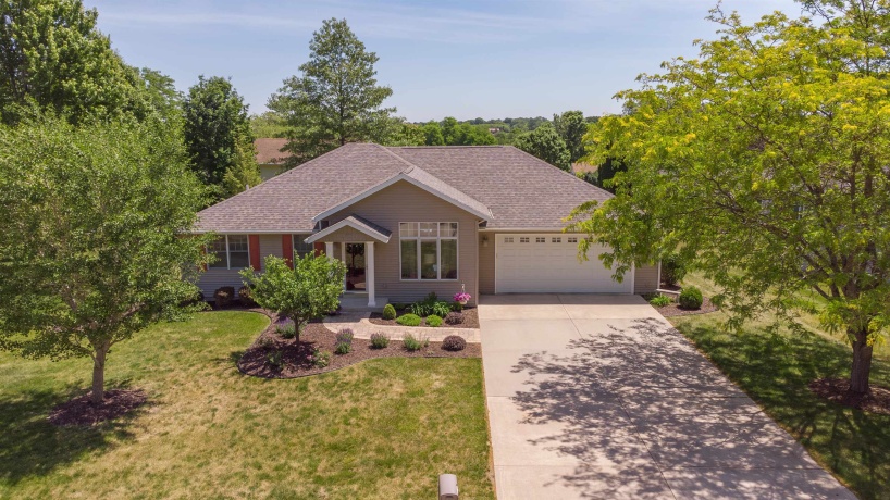1021 Bertram, FREEPORT, Illinois 61032, 3 Bedrooms Bedrooms, ,3 BathroomsBathrooms,Condominium,For Sale,Bertram,202603307