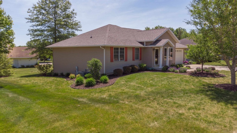 1021 Bertram, FREEPORT, Illinois 61032, 3 Bedrooms Bedrooms, ,3 BathroomsBathrooms,Condominium,For Sale,Bertram,202603307