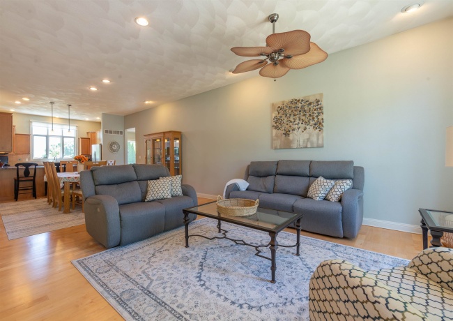 1021 Bertram, FREEPORT, Illinois 61032, 3 Bedrooms Bedrooms, ,3 BathroomsBathrooms,Condominium,For Sale,Bertram,202603307