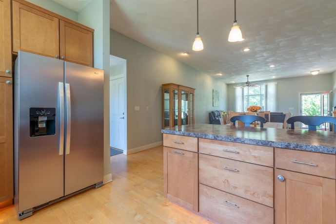 1021 Bertram, FREEPORT, Illinois 61032, 3 Bedrooms Bedrooms, ,3 BathroomsBathrooms,Condominium,For Sale,Bertram,202603307