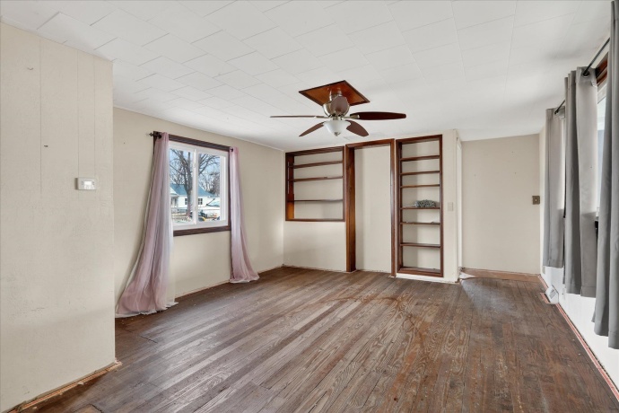 2929 Sewell, ROCKFORD, Illinois 61109, 2 Bedrooms Bedrooms, ,1 BathroomBathrooms,House,For Sale,Sewell,202603308