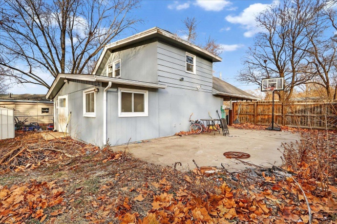 2929 Sewell, ROCKFORD, Illinois 61109, 2 Bedrooms Bedrooms, ,1 BathroomBathrooms,House,For Sale,Sewell,202603308