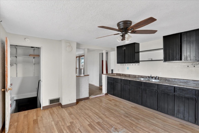 2929 Sewell, ROCKFORD, Illinois 61109, 2 Bedrooms Bedrooms, ,1 BathroomBathrooms,House,For Sale,Sewell,202603308