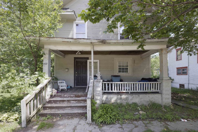 1509 School, ROCKFORD, Illinois 61101, 5 Bedrooms Bedrooms, ,1 BathroomBathrooms,House,For Sale,School,202603309