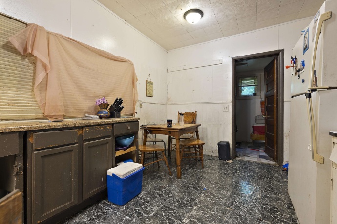 1509 School, ROCKFORD, Illinois 61101, 5 Bedrooms Bedrooms, ,1 BathroomBathrooms,House,For Sale,School,202603309