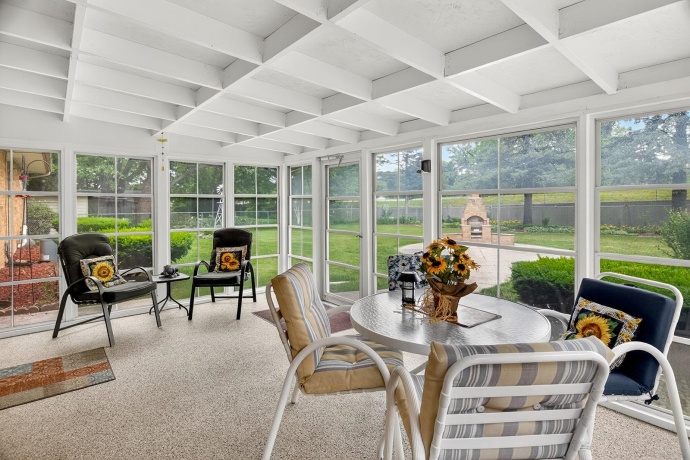 106 Superior, MACHESNEY PARK, Illinois 61115, 3 Bedrooms Bedrooms, ,2 BathroomsBathrooms,House,For Sale,Superior,202603312