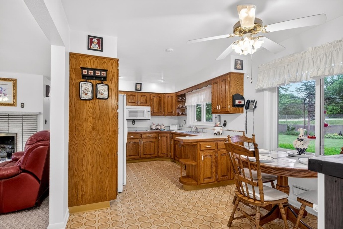 106 Superior, MACHESNEY PARK, Illinois 61115, 3 Bedrooms Bedrooms, ,2 BathroomsBathrooms,House,For Sale,Superior,202603312