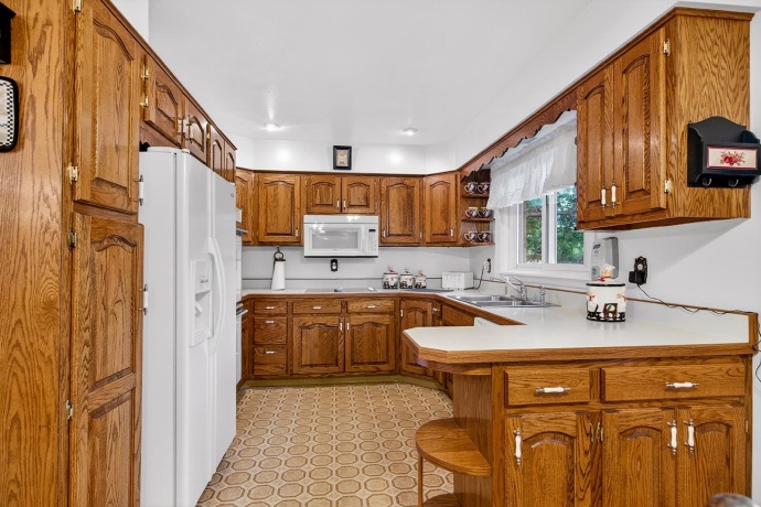 106 Superior, MACHESNEY PARK, Illinois 61115, 3 Bedrooms Bedrooms, ,2 BathroomsBathrooms,House,For Sale,Superior,202603312