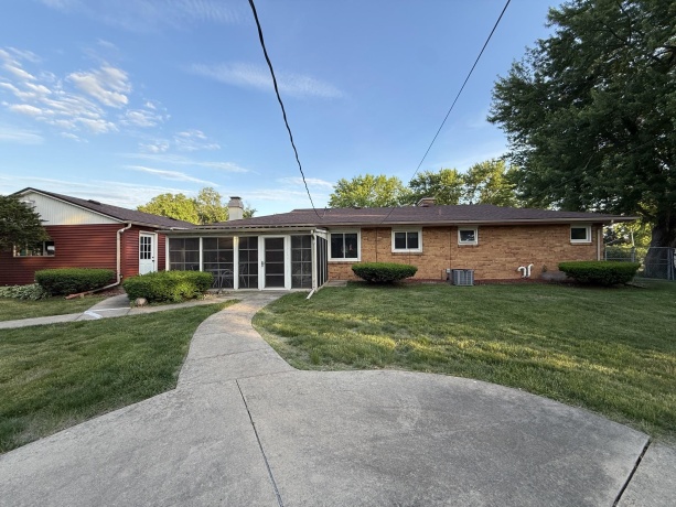 106 Superior, MACHESNEY PARK, Illinois 61115, 3 Bedrooms Bedrooms, ,2 BathroomsBathrooms,House,For Sale,Superior,202603312