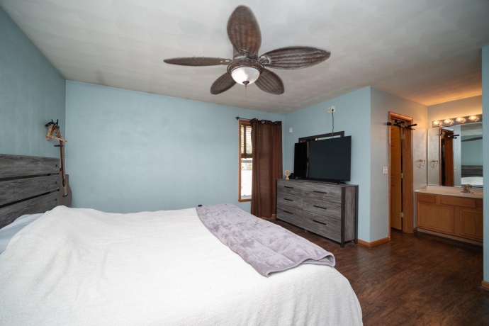 3040 Beutell, MACHESNEY PARK, Illinois 61115, 3 Bedrooms Bedrooms, ,2 BathroomsBathrooms,House,For Sale,Beutell,202603314