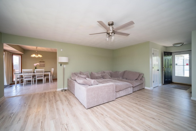 3040 Beutell, MACHESNEY PARK, Illinois 61115, 3 Bedrooms Bedrooms, ,2 BathroomsBathrooms,House,For Sale,Beutell,202603314