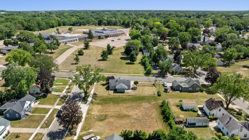 3540 Louisiana, ROCKFORD, Illinois 61108, 4 Bedrooms Bedrooms, ,1 BathroomBathrooms,House,For Sale,Louisiana,202603315