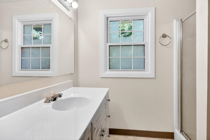 5010 Guilford, ROCKFORD, Illinois 61107, 4 Bedrooms Bedrooms, ,2 BathroomsBathrooms,House,For Sale,Guilford,202603318