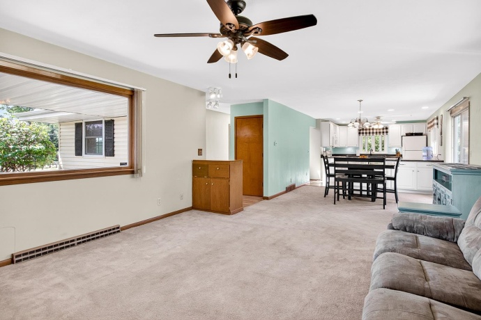 5010 Guilford, ROCKFORD, Illinois 61107, 4 Bedrooms Bedrooms, ,2 BathroomsBathrooms,House,For Sale,Guilford,202603318