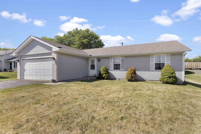 181 Prairie Moon, DAVIS JUNCTION, Illinois 61020, 3 Bedrooms Bedrooms, ,3 BathroomsBathrooms,House,For Sale,Prairie Moon,202603321
