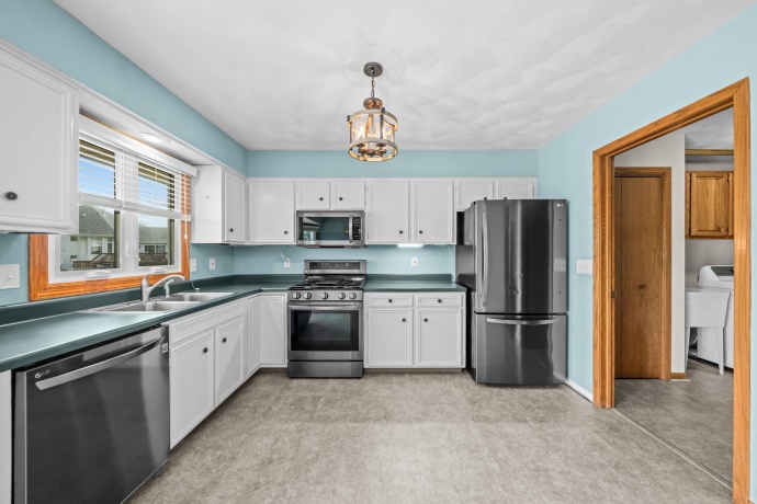 4276 Kensington, ROCKTON, Illinois 61072, 3 Bedrooms Bedrooms, ,2 BathroomsBathrooms,House,For Sale,Kensington,202603330