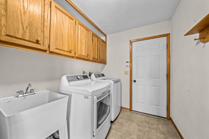 4276 Kensington, ROCKTON, Illinois 61072, 3 Bedrooms Bedrooms, ,2 BathroomsBathrooms,House,For Sale,Kensington,202603330