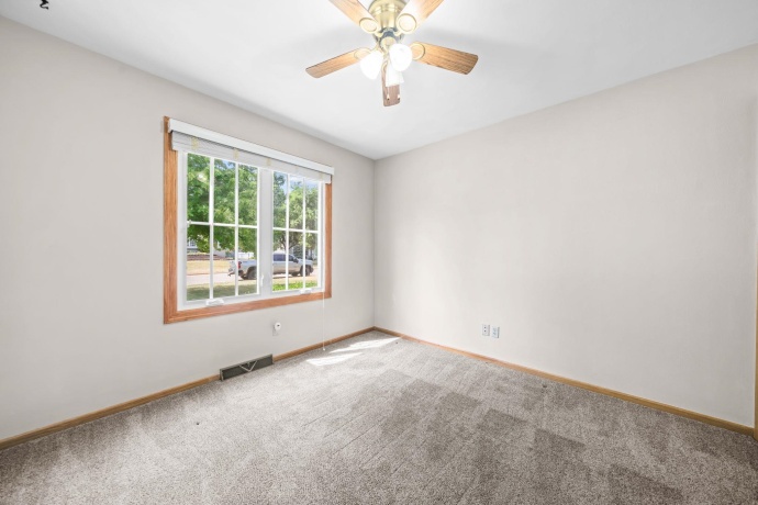 4276 Kensington, ROCKTON, Illinois 61072, 3 Bedrooms Bedrooms, ,2 BathroomsBathrooms,House,For Sale,Kensington,202603330