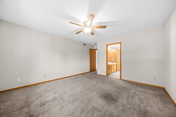 4276 Kensington, ROCKTON, Illinois 61072, 3 Bedrooms Bedrooms, ,2 BathroomsBathrooms,House,For Sale,Kensington,202603330