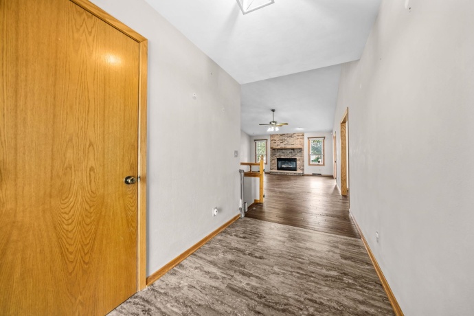 4276 Kensington, ROCKTON, Illinois 61072, 3 Bedrooms Bedrooms, ,2 BathroomsBathrooms,House,For Sale,Kensington,202603330