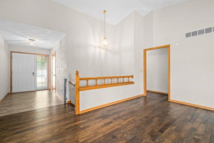 4276 Kensington, ROCKTON, Illinois 61072, 3 Bedrooms Bedrooms, ,2 BathroomsBathrooms,House,For Sale,Kensington,202603330