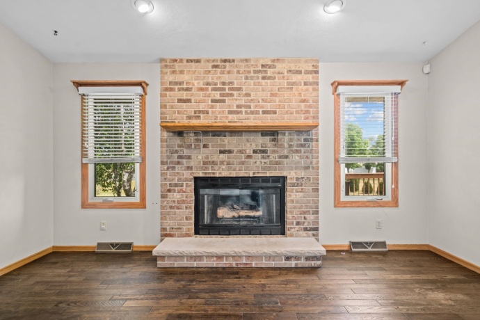 4276 Kensington, ROCKTON, Illinois 61072, 3 Bedrooms Bedrooms, ,2 BathroomsBathrooms,House,For Sale,Kensington,202603330