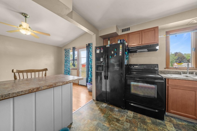 7125 Toms, ROCKFORD, Illinois 61101, 3 Bedrooms Bedrooms, ,2 BathroomsBathrooms,House,For Sale,Toms,202603331