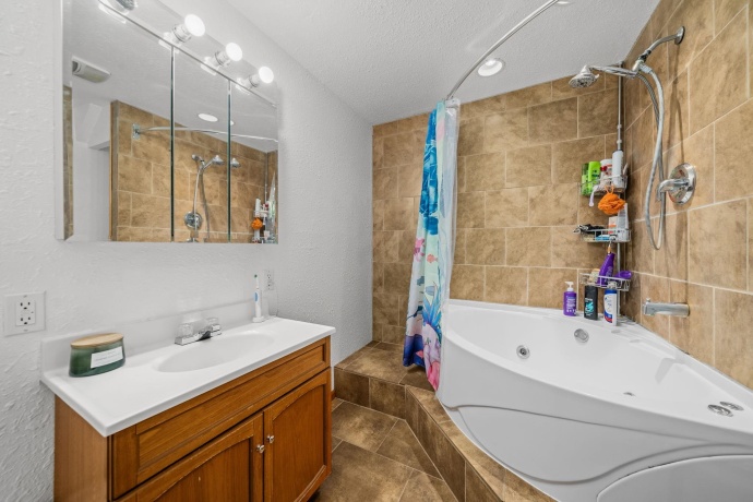 7125 Toms, ROCKFORD, Illinois 61101, 3 Bedrooms Bedrooms, ,2 BathroomsBathrooms,House,For Sale,Toms,202603331