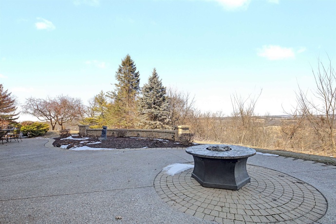 1 Hoffman, ELIZABETH, Illinois 61028, 5 Bedrooms Bedrooms, ,4 BathroomsBathrooms,House,For Sale,Hoffman,202603334