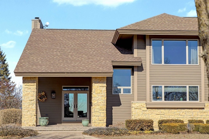 1 Hoffman, ELIZABETH, Illinois 61028, 5 Bedrooms Bedrooms, ,4 BathroomsBathrooms,House,For Sale,Hoffman,202603334