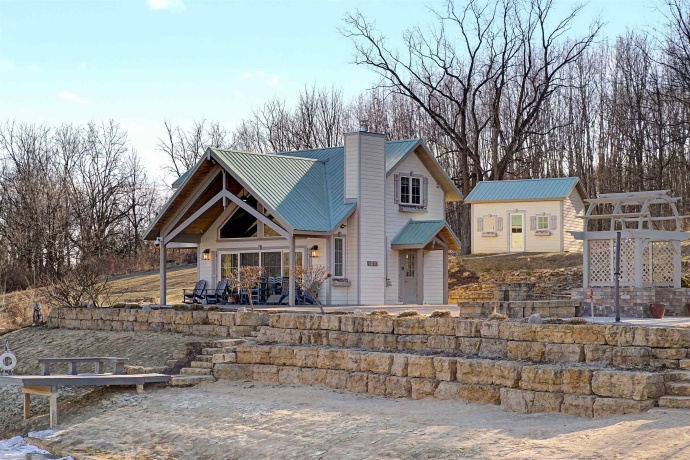163 Hoffman, ELIZABETH, Illinois 61028, 1 Bedroom Bedrooms, ,2 BathroomsBathrooms,House,For Sale,Hoffman,202603337