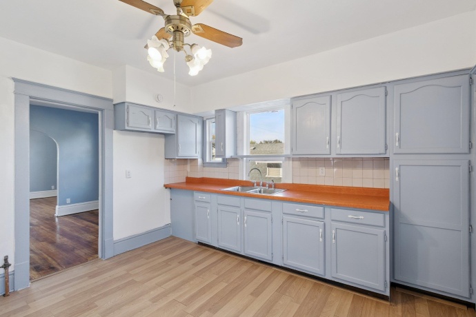 434 16th, ROCKFORD, Illinois 61104, ,2 Units,For Sale,16th,202603341