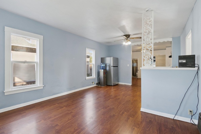 434 16th, ROCKFORD, Illinois 61104, ,2 Units,For Sale,16th,202603341